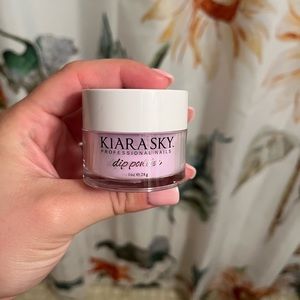 Kiara Sky dip powder